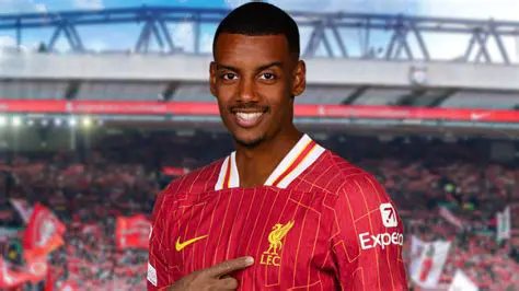 Alexander Isak: Liverpool, Arsenal, and the Transfer Deadline Scramble – A Comprehensive Analysis