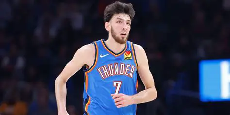 Chet Holmgren: A Rising Star Redefining NBA Expectations