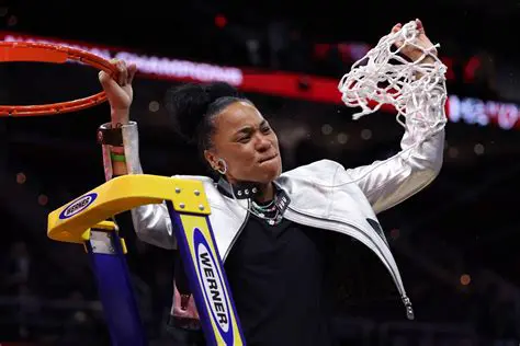 Dawn Staley: Architect of a Dynasty and Icon of Women's Basketball