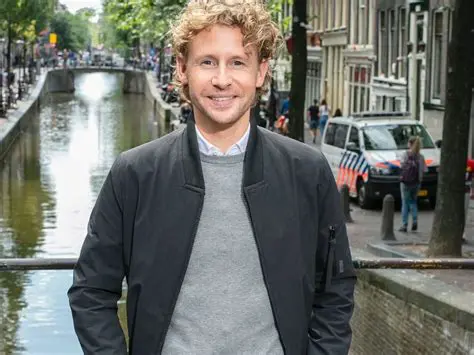 Ewout Genemans: Van Lokale Held tot Nationaal Fenomeen – Een Diepgaande Analyse