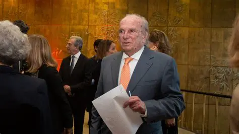 Francisco Pinto Balsemão: Uma Análise Detalhada da Carreira e Legado