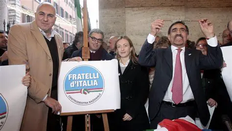 Fratoianni: Dalla Politica Italiana all'Internazionale, un Percorso di Riforme e Dialogo