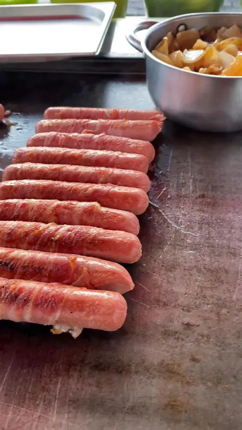 Unveiling Hot Dogu002639s Chuy Mazatlán: A Photo Journey and Culinary Exploration