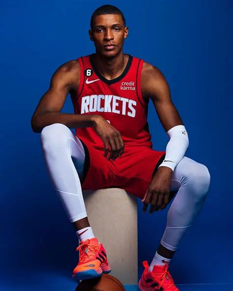 Jabari Smith Jr.: Ang Bagong Bituin ng NBA at Ang Kanyang Paglalakbay Tungo sa Tagumpay