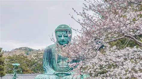 時代を超えて魅了する古都：鎌倉の歴史、文化、そして最新観光ガイド