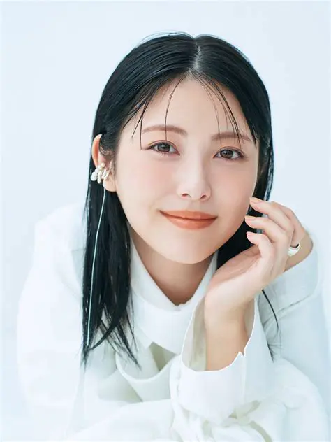 神田愛花：その輝きと進化を追う｜アナウンサーからタレントへ、多角的な魅力に迫る