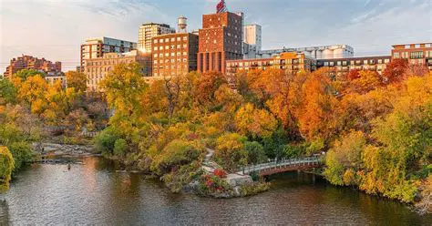 September in Minneapolis: A Comprehensive Look at Minnesota's Autumn Weather Transition