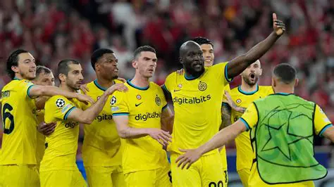 纽卡斯尔联队对阵本菲卡：欧冠资格赛关键战役分析