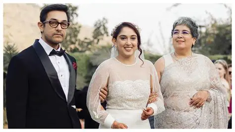 Osaif Ali Khan's Life with His Wives: A Look at Love, Family, and Career