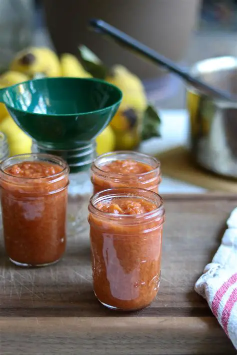 The Secret to Perfect Quince Jam: How Much Water to Use and Why it Matters