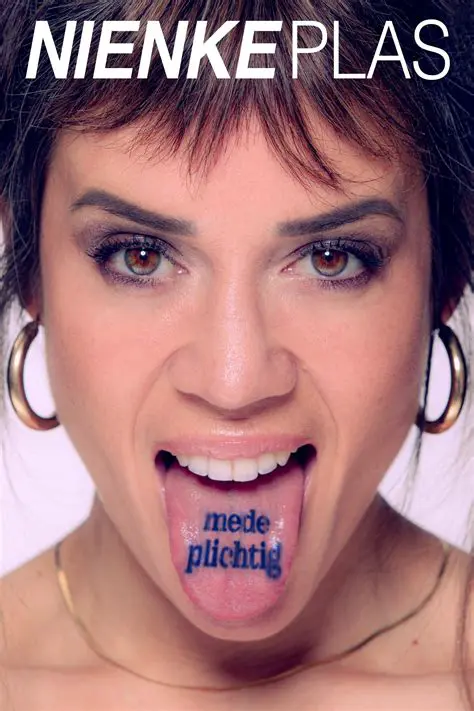 Een Diepgaande Blik op Pnienke Plas' Theaterpostnatale Seexpressie: Recensie en Analyse