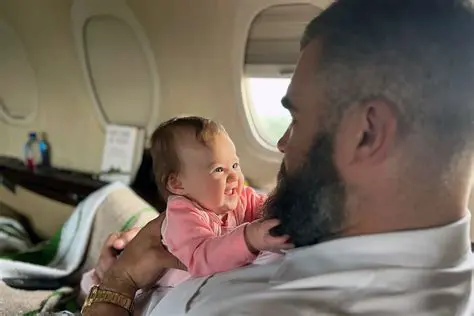 The Story Behind the Viral 'pseijasonse sekelceu002639sse' Daughter Bennett Photo: Unraveling the Mystery