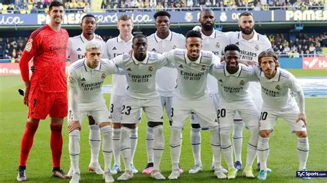 Real Madryt: Królewski Klub Piłkarski i Jego Dziedzictwo