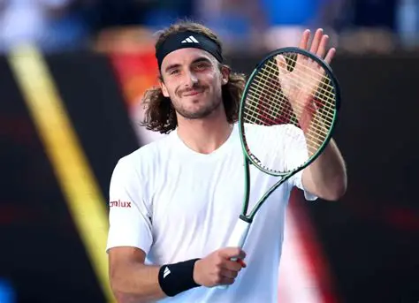 Stefanos Tsitsipas: Der Aufstieg des griechischen Tennis-Phänomens zur Weltspitze