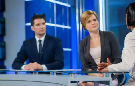 TVOne Reporter: Delivering Terkini Berita (Latest News) with Integrity and Depth