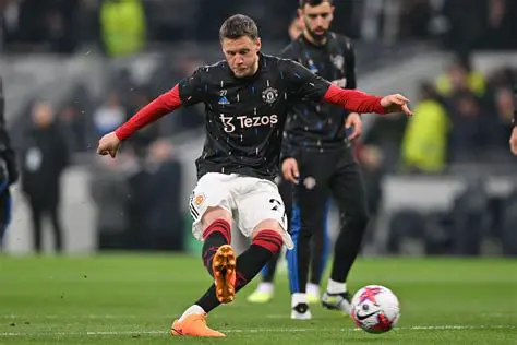 Wout Weghorst: De Neerlandês que Conquistou Corações na Premier League e Além