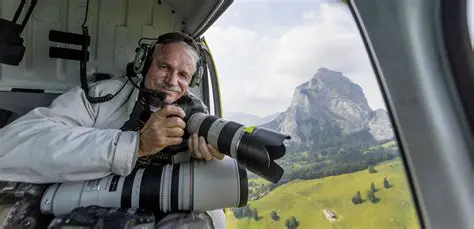 Yann Arthus-Bertrand : L'Œil Aérien au Service de Notre Planète - Un Photographe Engagé