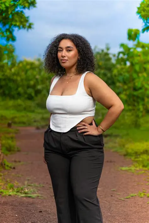 Yousra Chafak: Vita, Karriere og Kontroverser om den Finske Skønhedsdronning